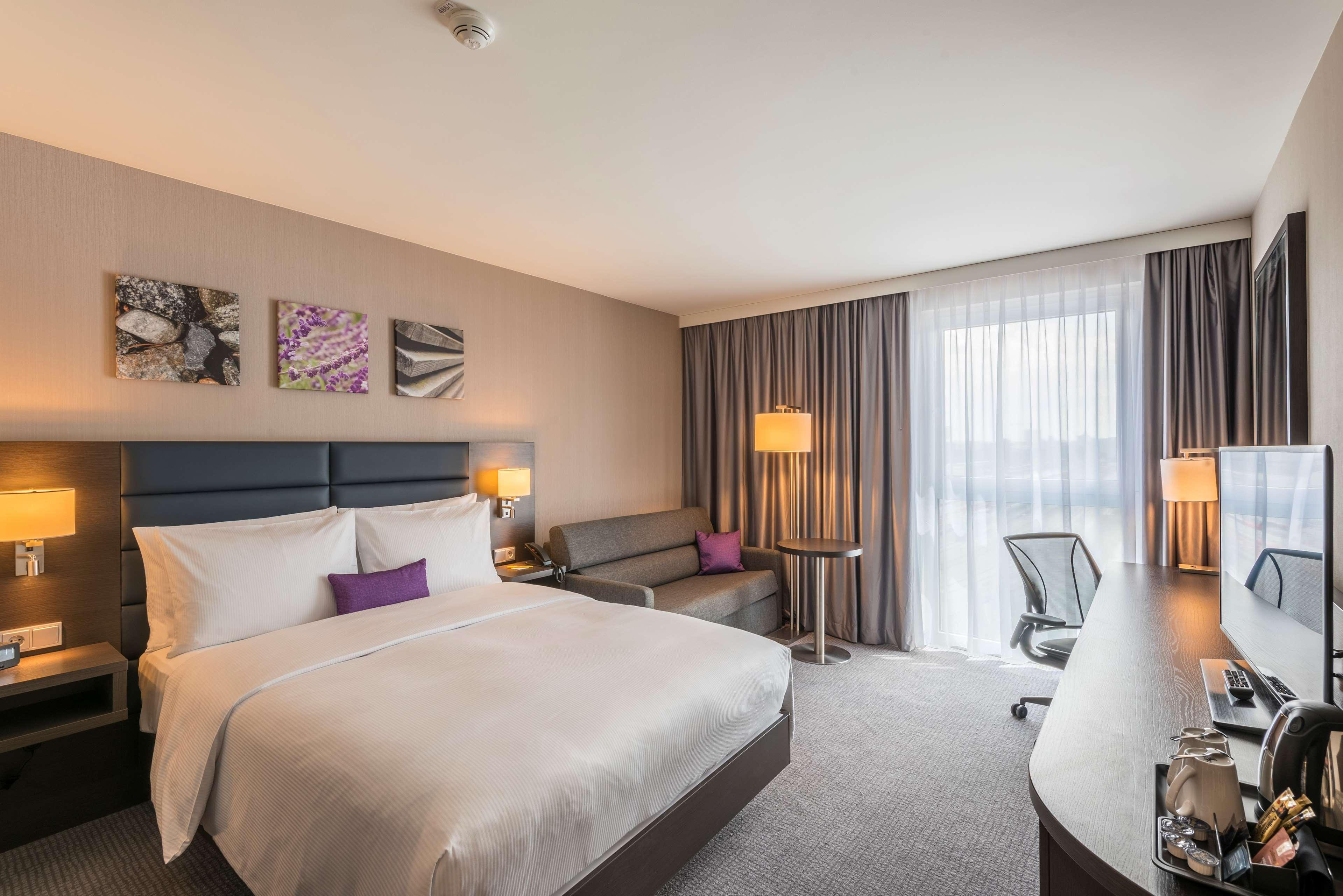 Hilton Garden Inn Munich City West Exterior photo