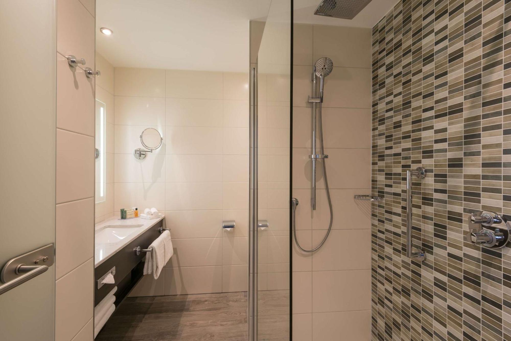 Hilton Garden Inn Munich City West Exterior photo